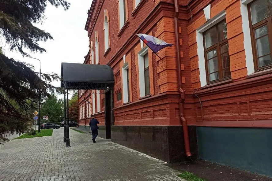 В Токарёвском районе осудили мужчину за теплицу с коноплёй