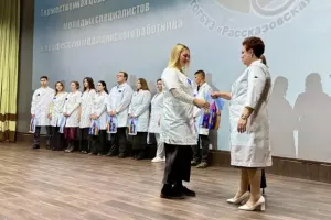 В Рассказовской ЦРБ посвятили в медики 22 молодых специалиста